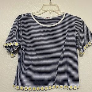 Striped Daisy rimmed shirt